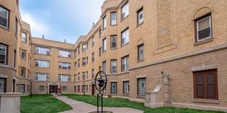 7377 North Damen Ave - J2 Gallery 16