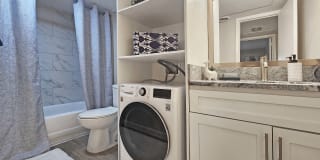 Amalie Apartment Homes Gallery 8