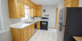 3BR Home on Large Corner Lot – NW Rochester Gallery 4