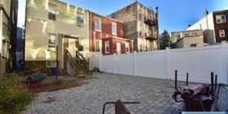 228 Maple Street Gallery 25