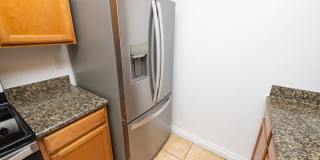 MOVE IN SPECIAL! $750 off first month rent! 2BR/1.5BA Condo! 2 parking spaces Gallery 5