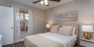 The Landings at Pembroke Lakes Apartments Gallery 4