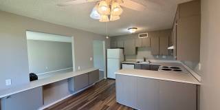 Golf Course Views! 2 bed, 2 bath with Balcony! First month free rent!! Gallery 1