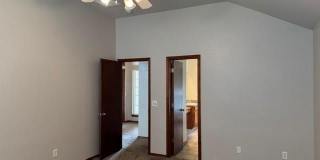 604 Applewood Street Gallery 29