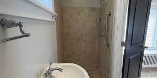 Three bedroom two bathroom home for rent Gallery 6