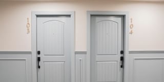 Inez Gallery 15