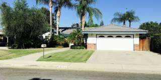 Beautiful NW home with pool! Gallery 1