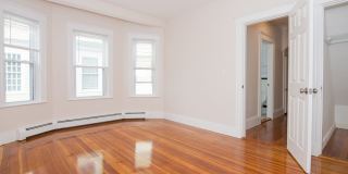 Beautiful and Spacious 4 bed2 bath Gallery 4