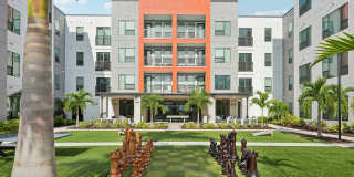 The Centro Gallery 33