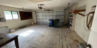 3/2 POOL Home- Beautiful Central Sarasota. Location, yard, pet-friendly!! Gallery 21