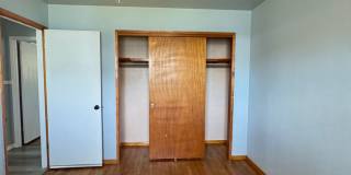 Renovated 2 bed 1 bath duplex near town center Gallery 21