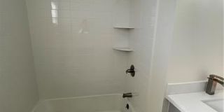 4411 KING Street Gallery 20