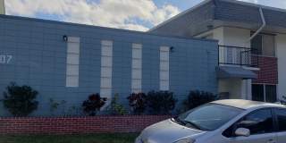 2 bedroom 1 bath NEWLY RENOVATED CONDO Gallery 1