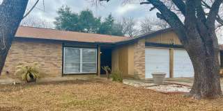Three Bedroom Two Bath Home Near Northern Hills, Wood, and Madison Gallery 3