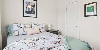 Distinctive Two Bedroom Beauty in Deanwood Gallery 24