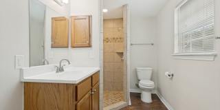 5-BEDROOM HOME IN WILSHIRE TERRACE Gallery 20