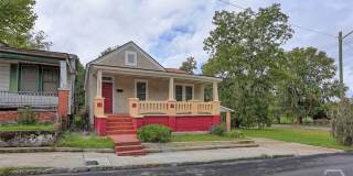 1023 W 37th Street Gallery 6