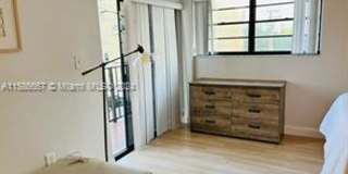 6424 Collins Avenue Gallery 14