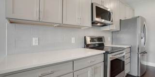 Luxury 1st Floor Condo Overlooking Little Turtle Country Club Golf Course Gallery 8