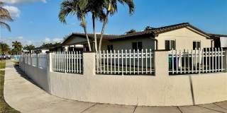11770 SW 178th Ter Gallery 1
