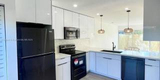 3201 NW 4th Ter Gallery 1