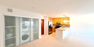 Fantastic Spacious 2 bed 2 bath condo in prime Sherman Oaks - Studio City with Pool and Gym! Gallery 12
