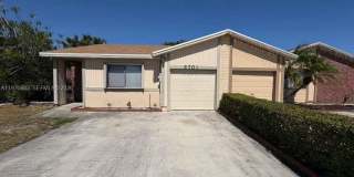 9701 W Daffodil Ln Gallery 1