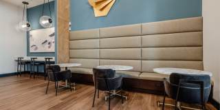 Hyde Park Gallery 6