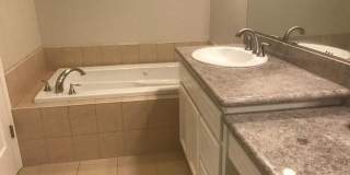 Charming Luxury Home near Downtown & Shopping Gallery 22