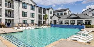 The Peri on Westheimer Gallery 1