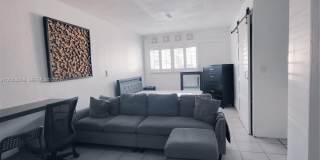 3405 W Lake Pl Gallery 1