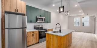 1224 W SILVER Street Gallery 1