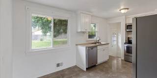 Warm & Welcoming Home in Spokane – Great Location on W Bismark Ave Gallery 12