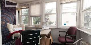 Huge 4 bed in Allston Gallery 10