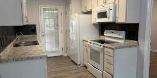 2052 Darnell Circle - B Gallery 1