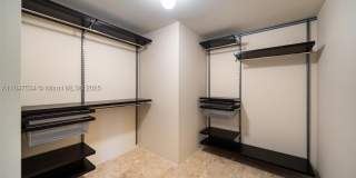 19111 Collins Ave Gallery 11