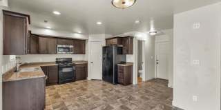 4 Bedroom 3 Bathroom Home in Springville! Gallery 9