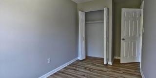 546 WELLINGTON Court Gallery 12