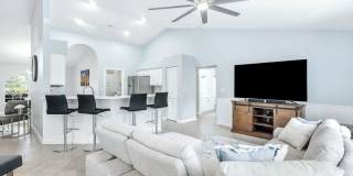 12898 Buckland Street Gallery 9