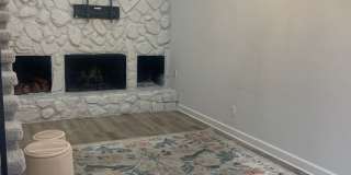 Knoxville 37918 - 2 bedroom, 2.5 bath Townhome - Contact Lisa Vineyard & Shannon Russell (865) 216-9334 Gallery 5