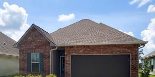 Charming 3BR/3BA Home with Garage & Fenced Yard in Denham Springs Gallery 1