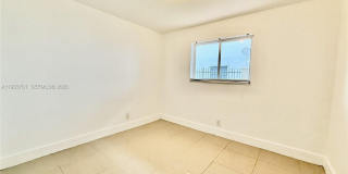 1540 SW 5th Pl Gallery 27