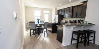 9926 NEW POINTE Drive Gallery 11
