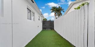 208 SE 4th Terrace, Dania Beach, FL 33004 - 4139 Gallery 18