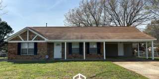 7051 Lake Forest Drive North Gallery 1