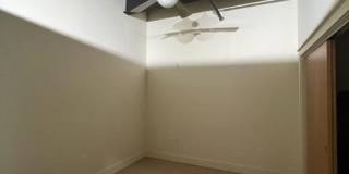 350 E Short Street unit: 211 Gallery 7