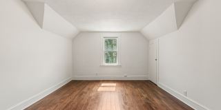 314 Suburban Avenue Gallery 21