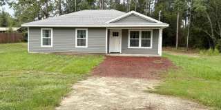 Peaceful Country Living in Bronson, FL! MOVE IN SPECIAL Gallery 1