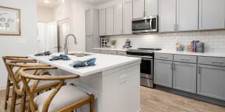 Advenir at Dawson Hills Gallery 5