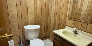 Beautiful walk-out house in SOUTH Lincoln Gallery 17